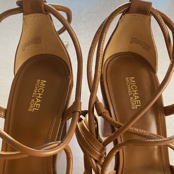 MICHAEL KORS VeroLug Platform Leather Sandals Size 9 - Picture 4 of 10